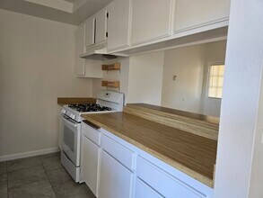 56280 Buena Vista Dr in Yucca Valley, CA - Building Photo - Building Photo