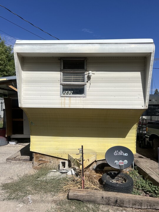 282 Gladstone St in Idaho Falls, ID - Building Photo