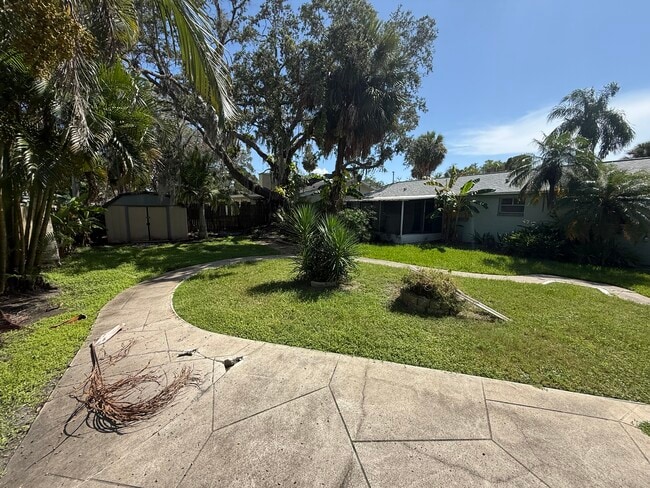 7238 Dianne Dr in New Port Richey, FL - Building Photo - Building Photo