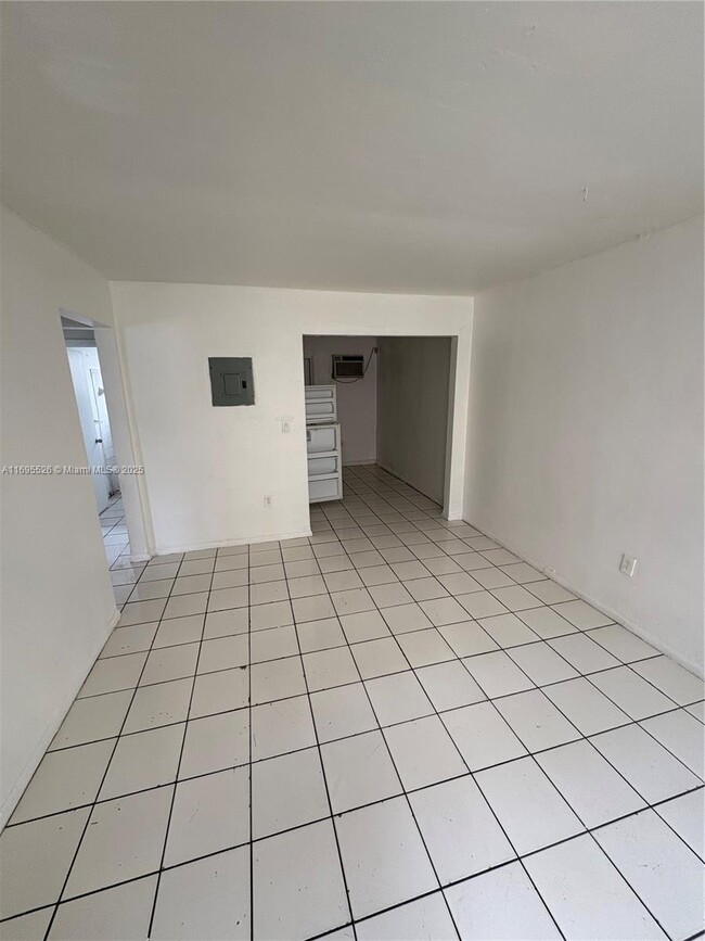 1474 NW 61st St in Miami, FL - Building Photo - Building Photo