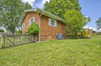 185 Lois Dr in Gray, TN - Foto de edificio - Building Photo