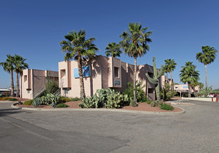 Flamingo Suites in Tucson, AZ - Foto de edificio - Building Photo