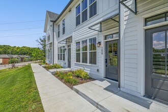 104 Stella Dr in Nashville, TN - Building Photo - Building Photo