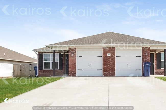 property at 3900 Thomas St