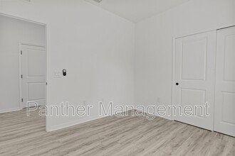 1104 Gretchen Ave S in Lehigh Acres, FL - Building Photo - Building Photo