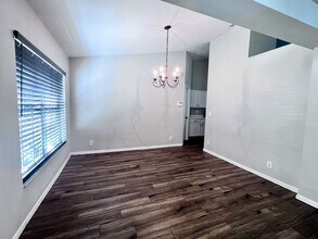 1049 SW Romaine Ln in Port St. Lucie, FL - Building Photo - Building Photo