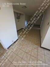 124 Perthshire Rd in St. Louis, MO - Building Photo - Building Photo