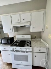 821 Lesa St in Hinesville, GA - Building Photo - Building Photo