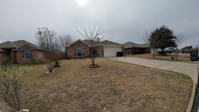 1639 Turtledove Dr in Cleburne, TX - Building Photo - Building Photo