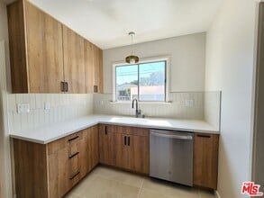 339 N Gardner St in Los Angeles, CA - Building Photo - Building Photo