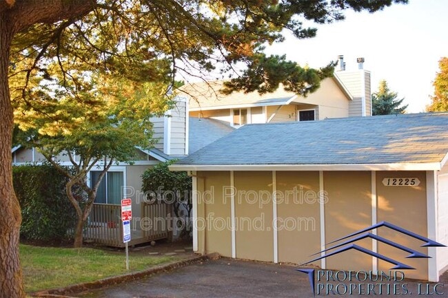 12225 SW Gingham Ln in Beaverton, OR - Building Photo - Building Photo