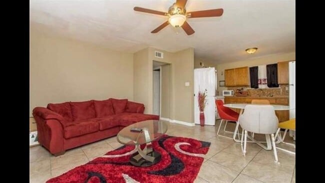 4034 Dale St, Unit Apartment A in New Orleans, LA - Foto de edificio - Building Photo