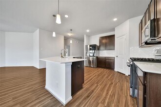 20975 New Proper Dr in Roman Forest, TX - Building Photo - Building Photo