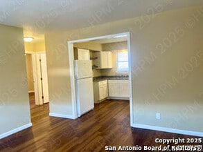 813 John Adams Dr in San Antonio, TX - Building Photo - Building Photo
