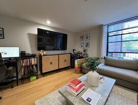 1654 Washington St, Unit 1 in Boston, MA - Building Photo
