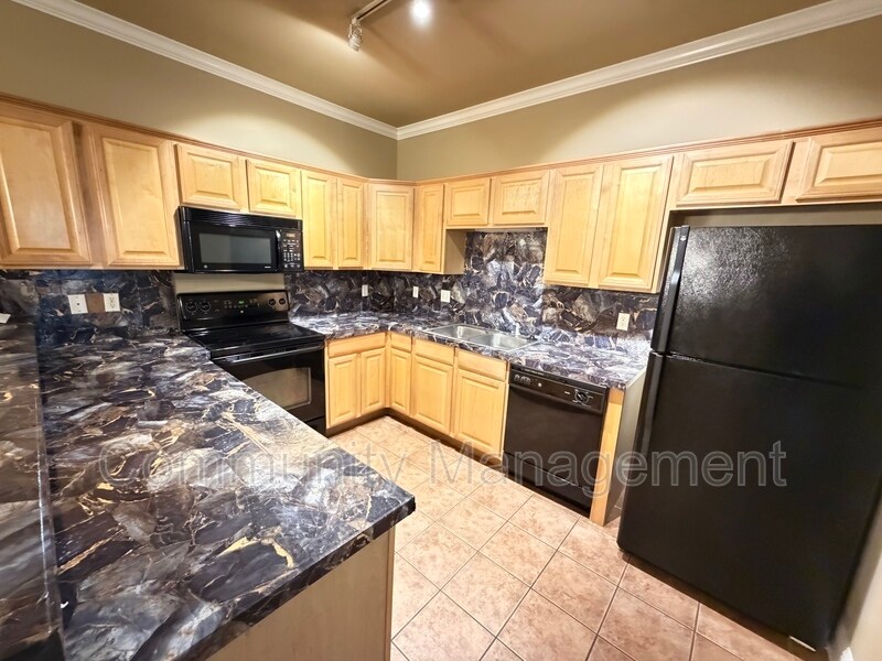 809 Summer Breeze Dr in Baton Rouge, LA - Building Photo