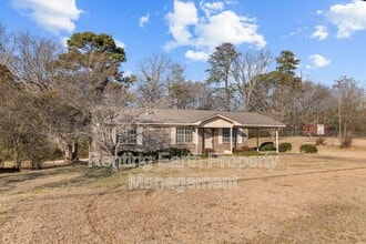 704 3rd St in Pleasant Grove, AL - Building Photo - Building Photo