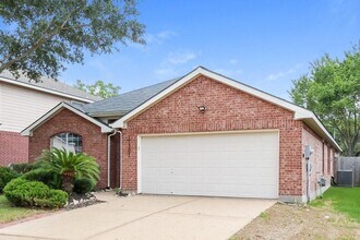 17307 Misty Cross Dr in Houston, TX - Foto de edificio - Building Photo