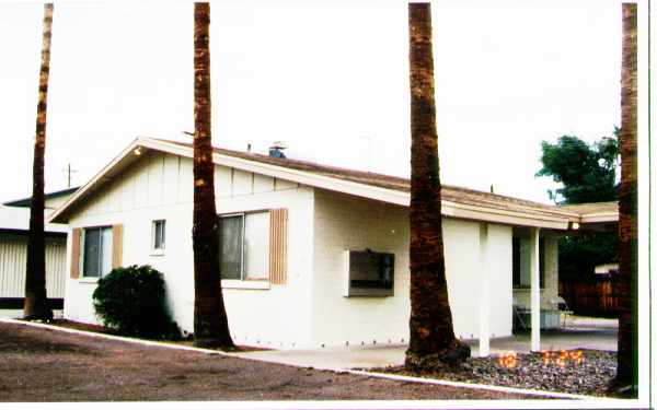 1940 E Campbell Ave in Phoenix, AZ - Building Photo