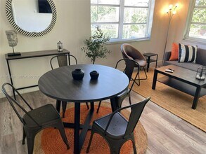 2655 SW 24th Ave in Miami, FL - Building Photo - Building Photo