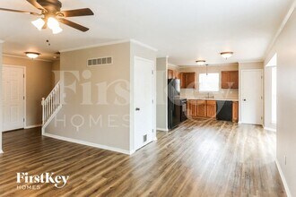 546 White Fence Dr in Wentzville, MO - Building Photo - Building Photo