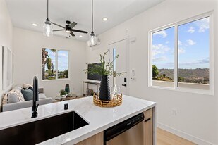 4580 Jicarillo Ave in San Diego, CA - Building Photo