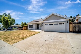 7553 Hazelnut Dr in Newark, CA - Building Photo - Building Photo
