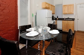 440 W 45th St-Unit -3E in New York, NY - Building Photo - Building Photo