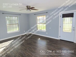 2207 Luther St in Tyler, TX - Building Photo - Building Photo
