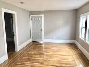 36 Lexington Ave, Unit 1A in Boston, MA - Building Photo - Building Photo