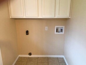 1807 N Mcdonald Ave in Decatur, TX - Building Photo - Building Photo