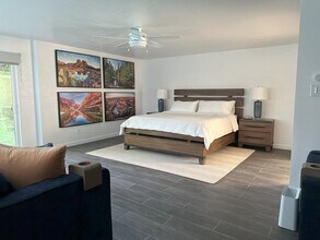 8111 N 65th St in Paradise Valley, AZ - Building Photo - Building Photo