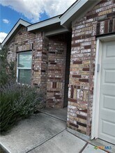9063 Rancher Trl in Seguin, TX - Building Photo - Building Photo