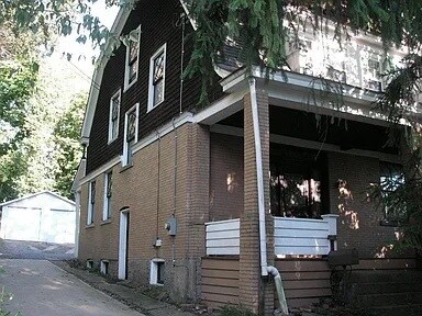 518 Dickson Ave in Pittsburgh, PA - Building Photo - Building Photo