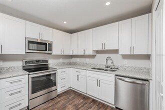 5709 Ridgeway Dr in Orlando, FL - Building Photo - Building Photo