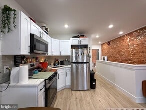 6136 Chancellor St in Philadelphia, PA - Building Photo - Building Photo