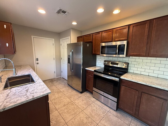 property at 506 E Townley Ave