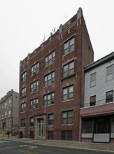 319 Summit Ave in Jersey City, NJ - Building Photo - Building Photo