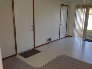 4212-4214 47th Ave NE in Salem, OR - Building Photo - Building Photo