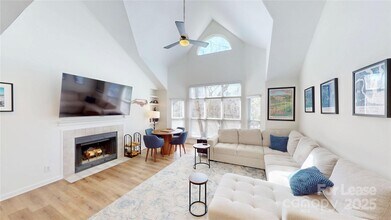 521 N Graham St in Charlotte, NC - Building Photo - Building Photo