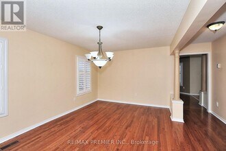 85 Kirkbride Crescent in Vaughan, ON - Building Photo - Building Photo