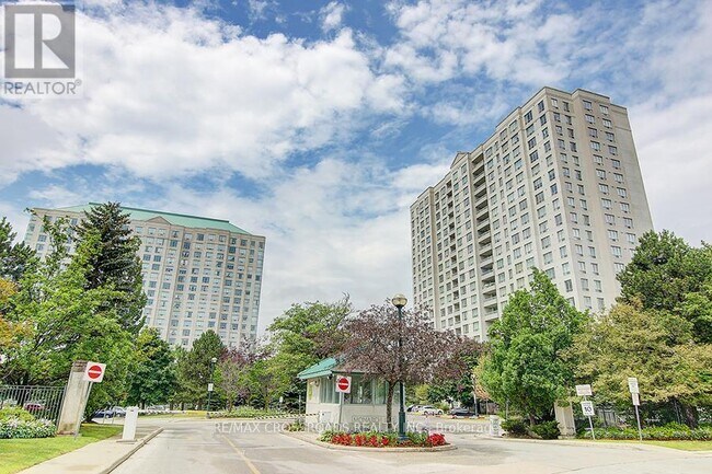 2627-2627 McCowan Rd in Toronto, ON - Building Photo - Building Photo