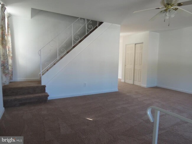 12839 Elnora Rd in Philadelphia, PA - Building Photo - Building Photo