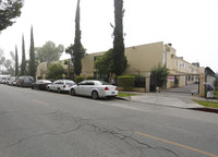 14816 Chase St in Van Nuys, CA - Foto de edificio - Building Photo