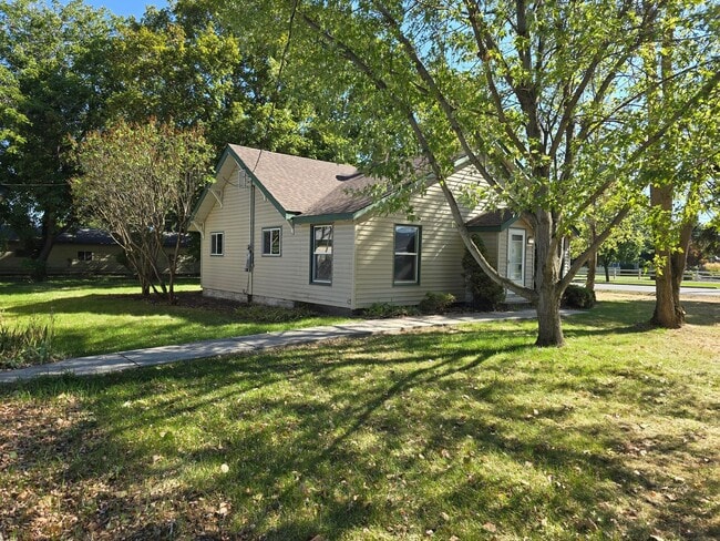 8812 N Reed Rd in Hayden, ID - Building Photo - Building Photo