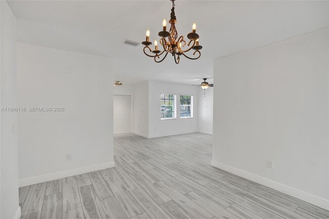 5721 SW 11th St in West Miami, FL - Building Photo - Building Photo