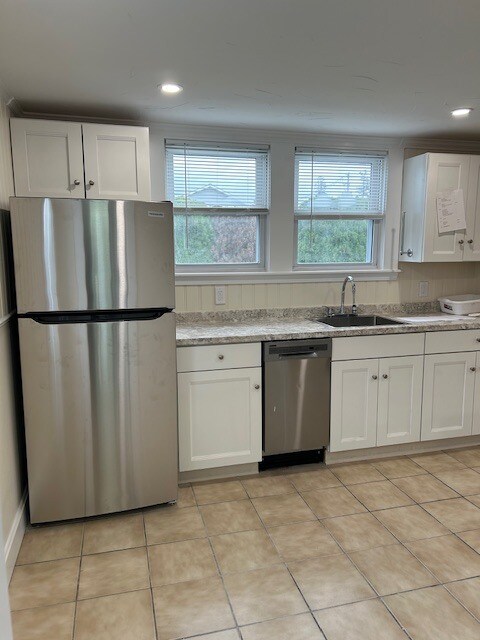 409 Adams St, Unit 5 in Abington, MA - Building Photo