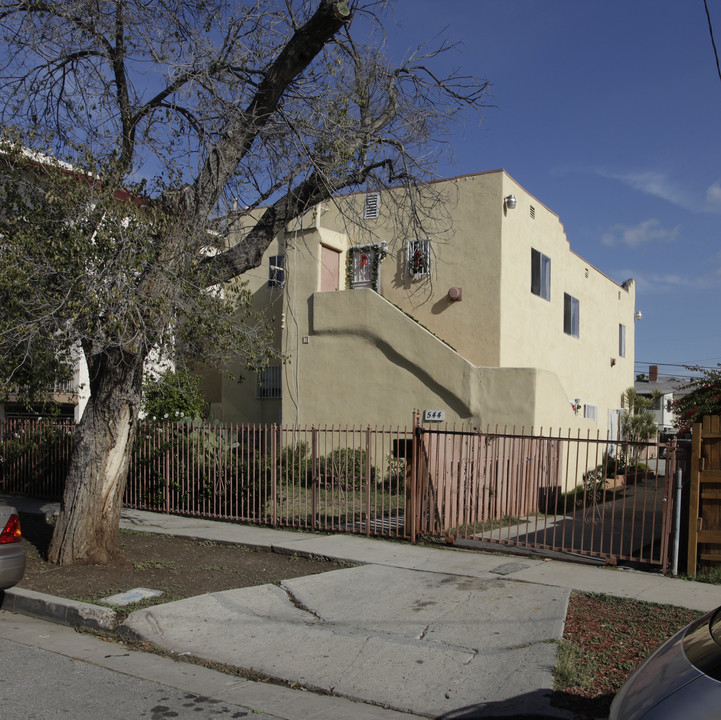 544 N Westmoreland in Los Angeles, CA - Building Photo