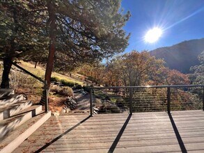 400 Glenview Dr in Ashland, OR - Building Photo - Building Photo