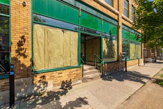 233-237 Laurier Av O in Montréal, QC - Building Photo - Building Photo